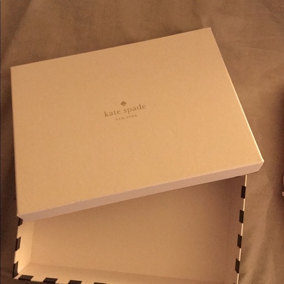 ♠️Kate spade gift box 10” x 8” - Picture 5 of 5